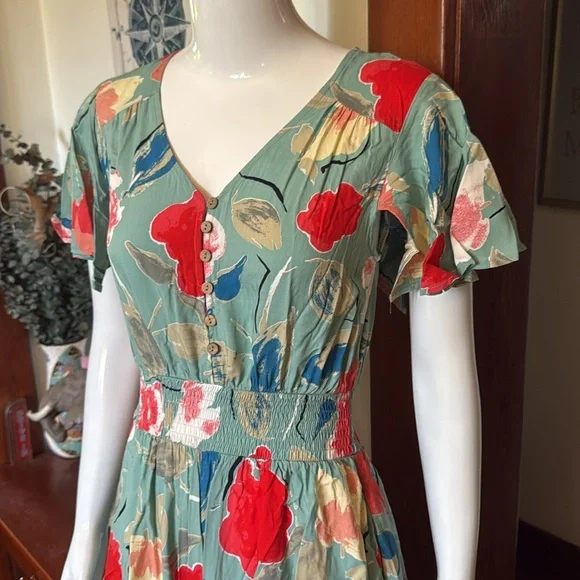 NWT papillon size XS unique no armpit Floral Green Dress - Picture 3 of 6